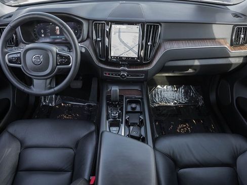 Used 2023 Volvo XC60 B5 Plus w/ Climate Package image 20