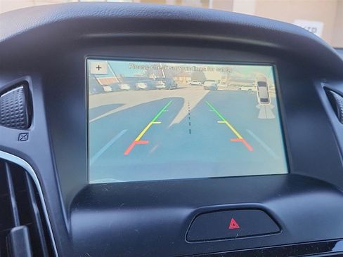 Used 2016 Ford Focus Titanium w/ Titanium Technology Package image 23