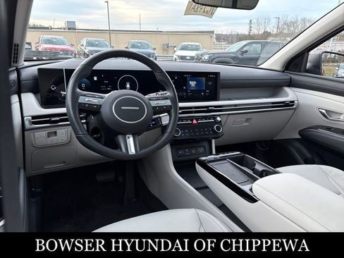 Certified 2025 Hyundai Tucson Limited image 11