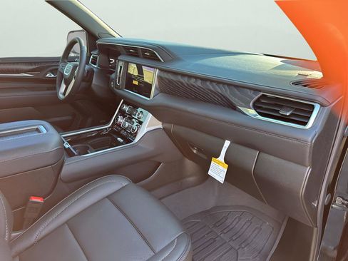 Used 2024 GMC Yukon XL Denali w/ Max Trailering Package image 14