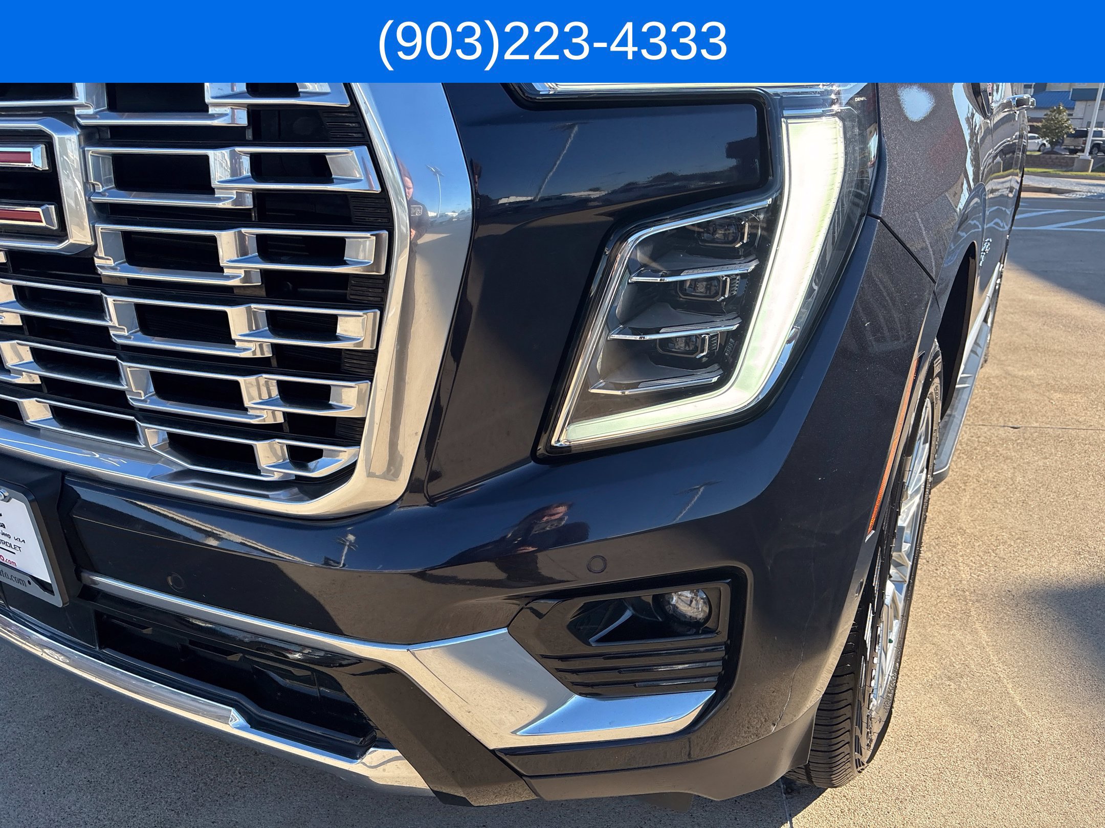 Used 2025 GMC Yukon Denali AWD/4WD image 6
