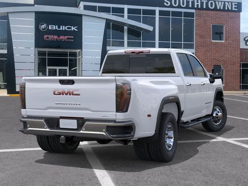 New 2026 GMC Sierra 3500 SLT w/ SLT Convenience Package image 28