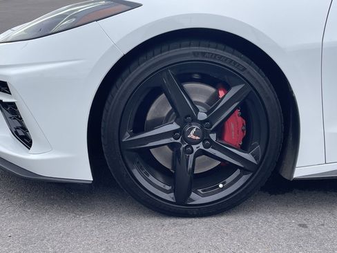 Used 2021 Chevrolet Corvette Stingray Preferred Conv w/ Z51 Performance Package image 32