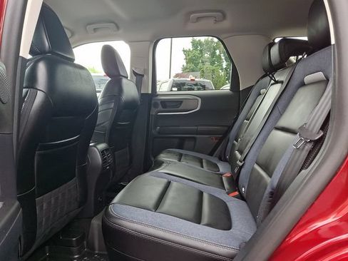Used 2025 Ford Bronco Sport Outer Banks w/ Outer Banks Tech Package+ AWD/4WD image 11