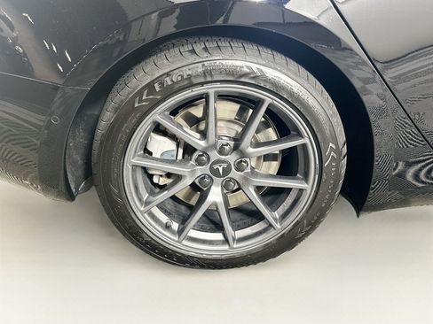Used 2021 Tesla Model 3 Standard Range Plus RWD image 11
