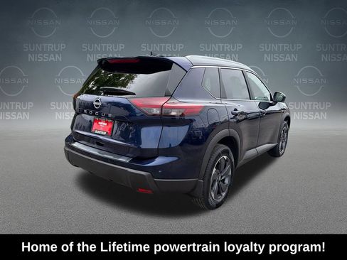 Used 2025 Nissan Rogue SV w/ SV Premium Package FWD image 6