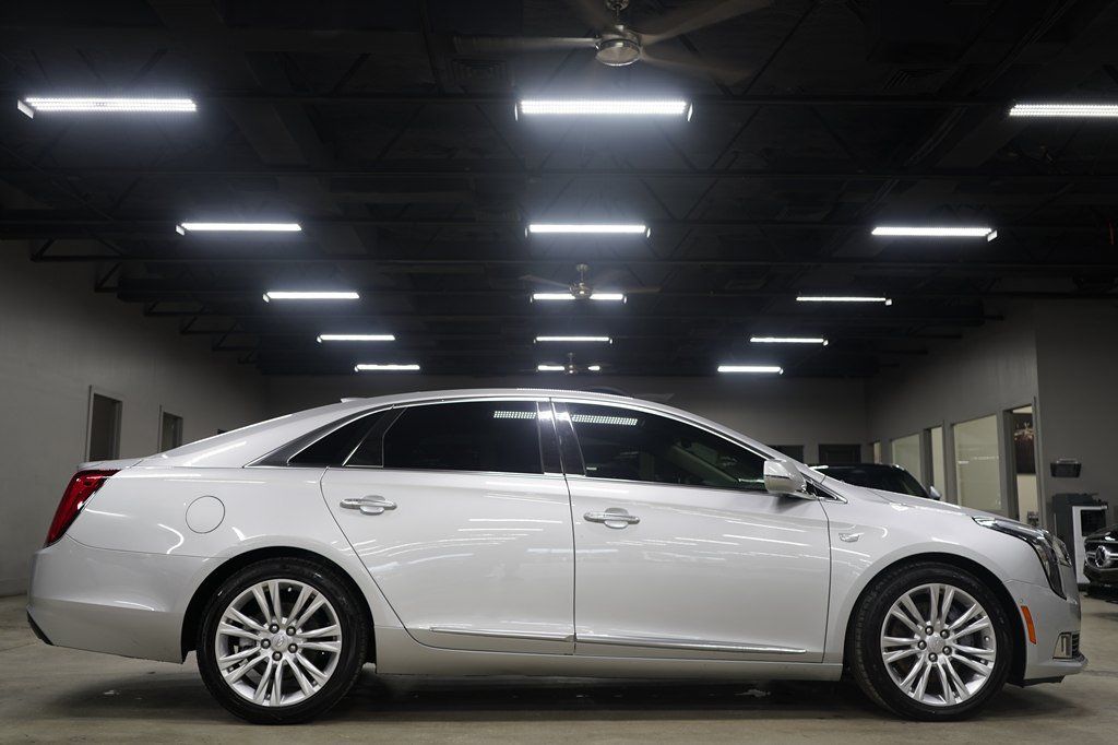 Used 2018 Cadillac XTS Luxury FWD image 6