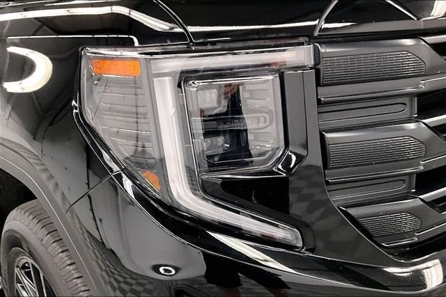 Used 2024 GMC Sierra 1500 Pro w/ Graphite Edition AWD/4WD image 29