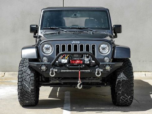 Used 2018 Jeep Wrangler Unlimited Sahara image 5