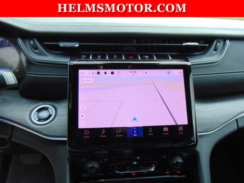 Certified 2025 Jeep Grand Cherokee Limited AWD/4WD image 26