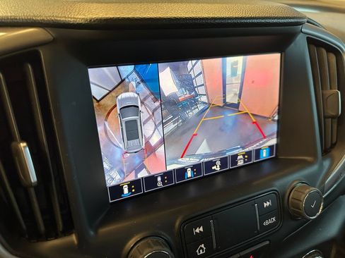 Used 2022 GMC Terrain AT4 w/ Tech Package AWD/4WD image 14