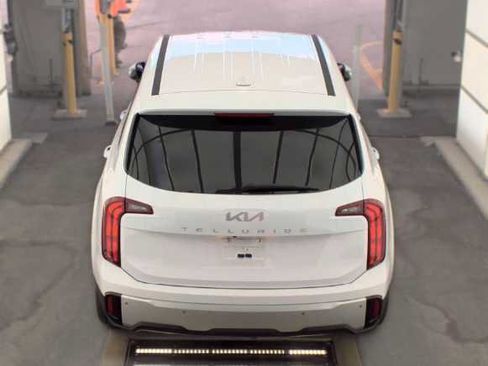Used 2024 Kia Telluride LX FWD image 13