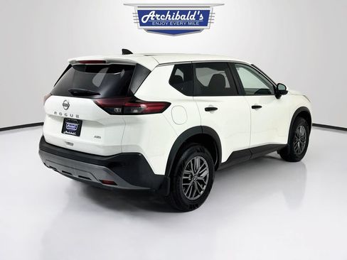Used 2022 Nissan Rogue S AWD/4WD image 8