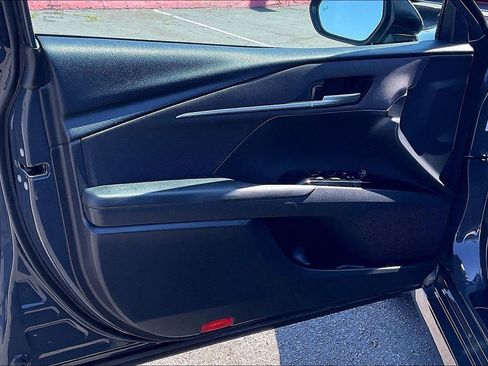 Used 2025 Toyota Camry LE image 21