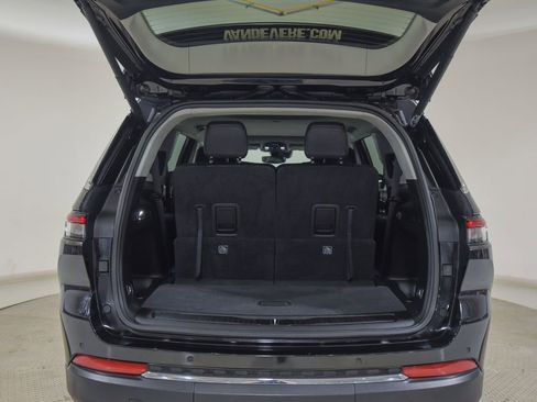 Used 2023 Jeep Grand Cherokee L Limited w/ Trailer Tow Group (B) image 14