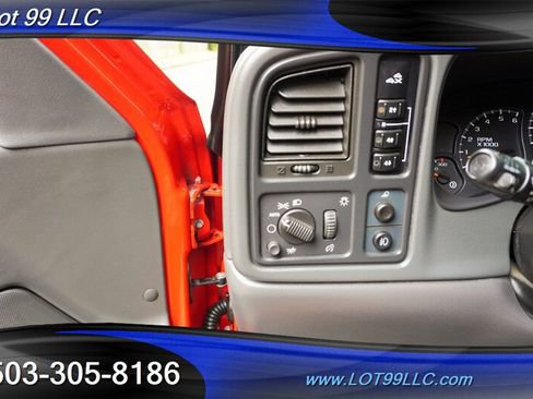 Used 2007 Chevrolet Silverado 2500 LT w/ Onstar Plus Package AWD/4WD image 23