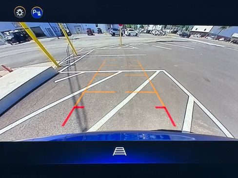 Used 2025 Chevrolet Equinox LT FWD image 26