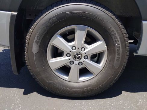 New 2024 Mercedes-Benz Sprinter 2500 image 13