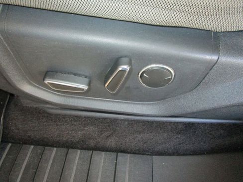 Used 2015 Ford F150 XLT w/ Equipment Group 302A Luxury image 26