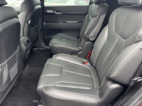 Used 2024 Hyundai Palisade Calligraphy image 17