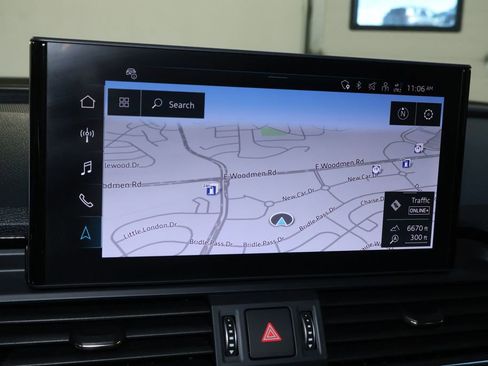 Used 2021 Audi Q5 e Prestige w/ Prestige Package image 35