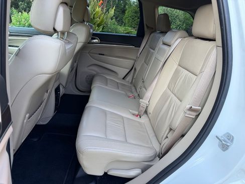 Used 2014 Jeep Grand Cherokee Limited w/ Trailer Tow Group IV RWD image 19