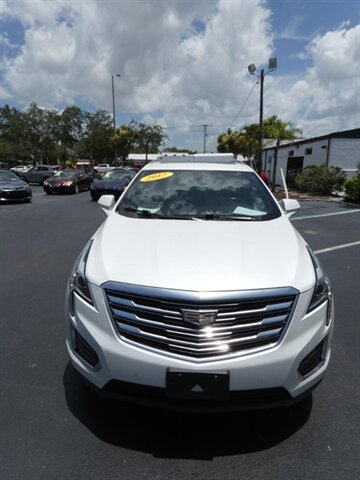 Used 2017 Cadillac XT5 Luxury AWD/4WD image 5