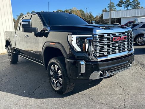 Used 2025 GMC Sierra 2500 Denali w/ Denali Reserve Package image 4