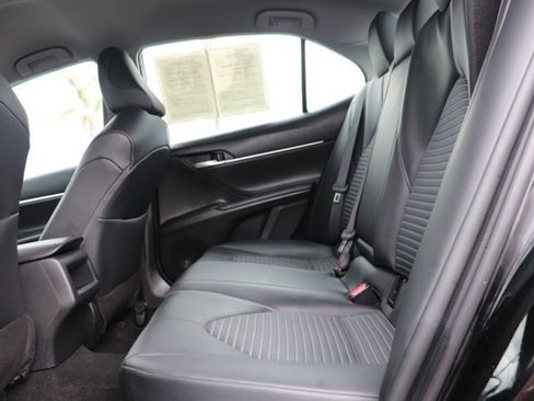 Used 2023 Toyota Camry SE image 13