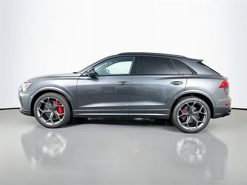 New 2026 Audi RS Q8 performance image 4