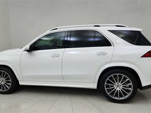 Used 2025 Mercedes-Benz GLE 350 4MATIC w/ AMG Line Exterior image 4
