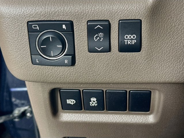 Used 2017 Lexus GX 460 AWD/4WD image 21