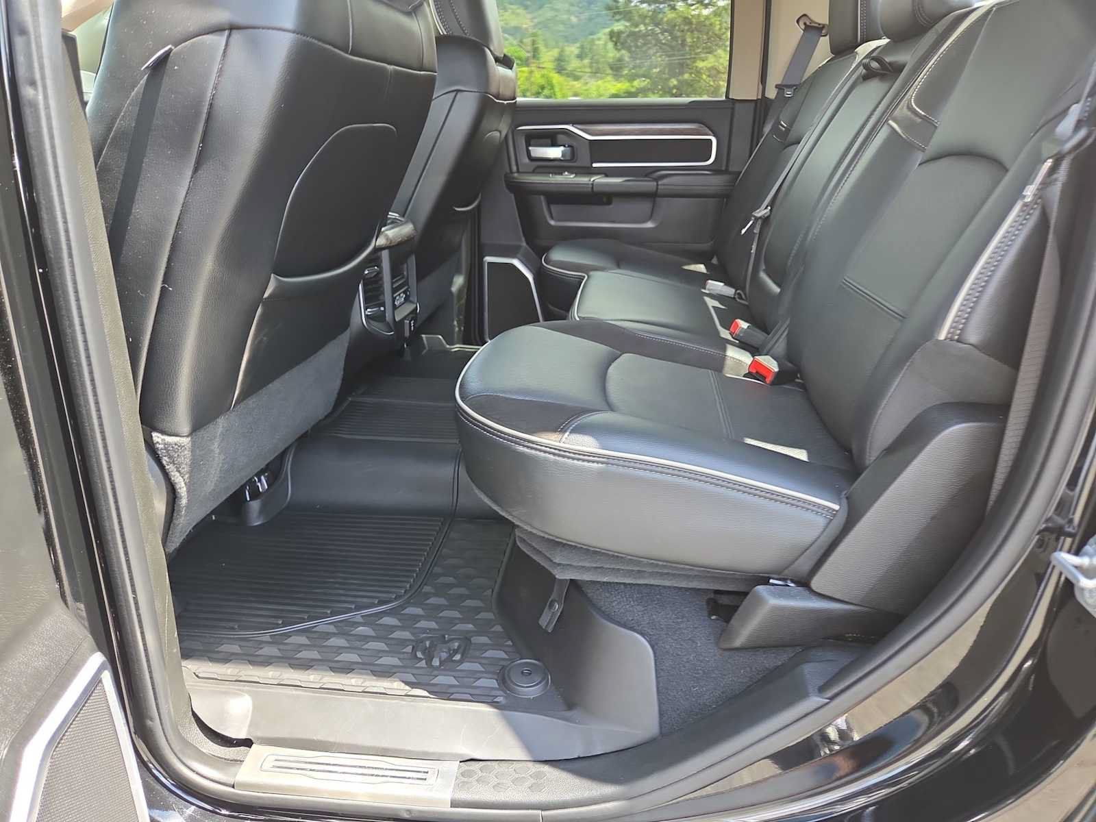 Used 2020 RAM 3500 Laramie AWD/4WD image 21