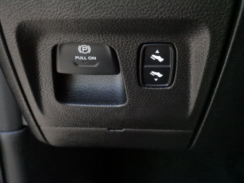 Used 2019 RAM 1500 Big Horn AWD/4WD image 29