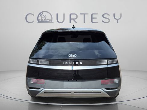 Certified 2024 Hyundai Ioniq 5 SEL RWD image 4