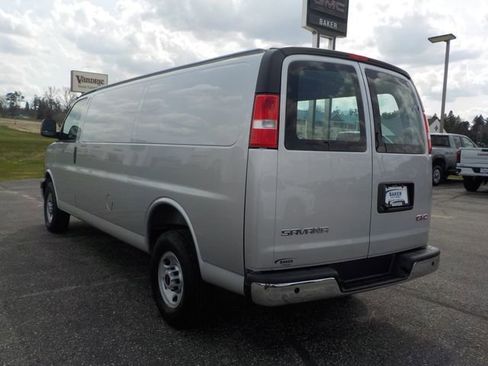 New 2026 GMC Savana 3500 Extended w/ Driver Convenience Package RWD image 5