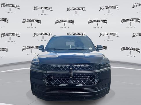 New 2026 Lincoln Navigator Reserve w/ Jet Appearance Package AWD/4WD image 8