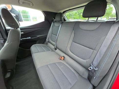 Used 2023 Chevrolet Bolt EUV LT FWD image 20