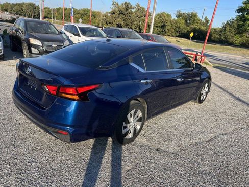Used 2019 Nissan Altima 2.5 S FWD image 6