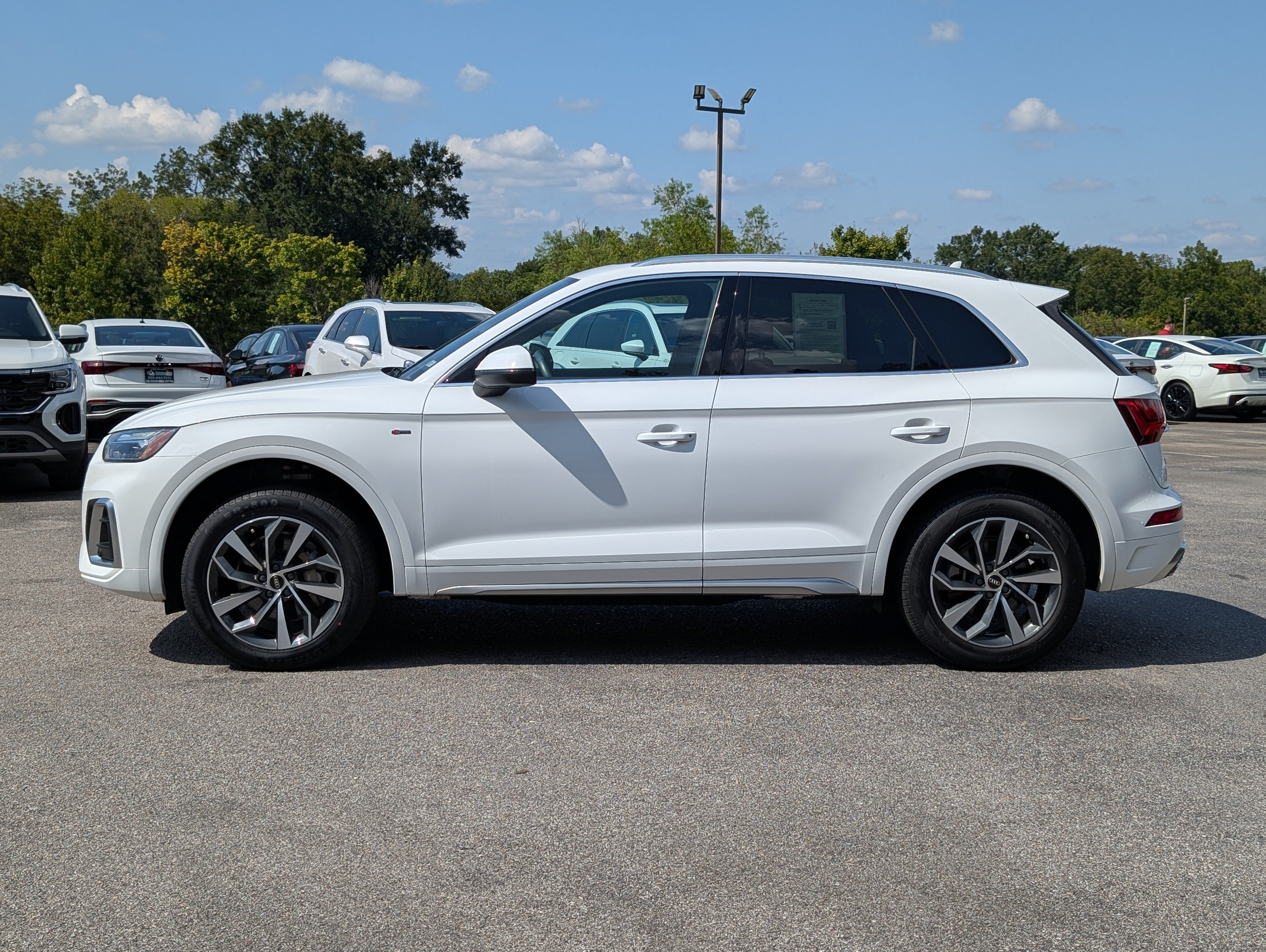 Used 2023 Audi Q5 2.0T Premium w/ Convenience Package AWD/4WD image 6