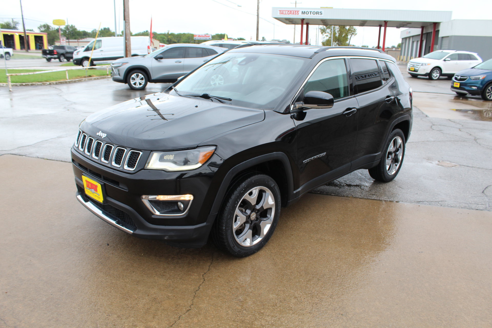Used 2018 Jeep Compass Limited w/ Navigation Group AWD/4WD image 46