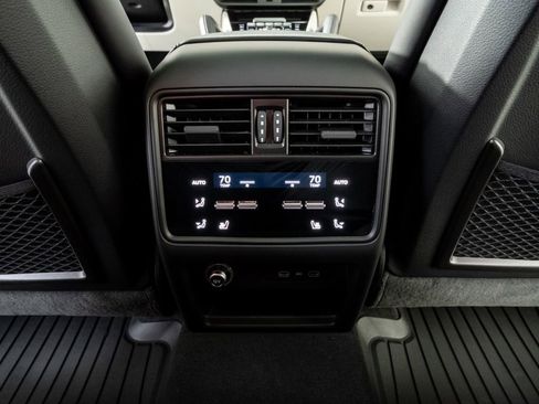 Certified 2026 Porsche Cayenne GTS image 21