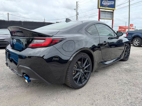 Used 2023 Toyota GR86 Premium w/ ALL Weather Mat Package (TMS) RWD image 5