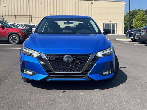 Used 2022 Nissan Sentra SR w/ Electronics Package FWD image 8