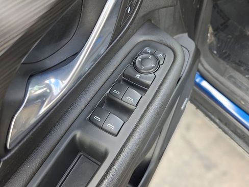 Used 2022 GMC Terrain SLT w/ Infotainment Package II image 10