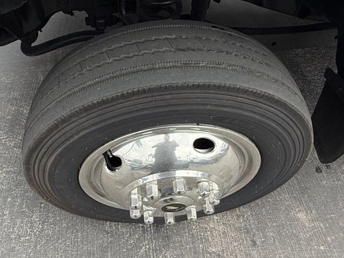 Used 2017 Ford F450 XL w/ Power Equipment Group image 16