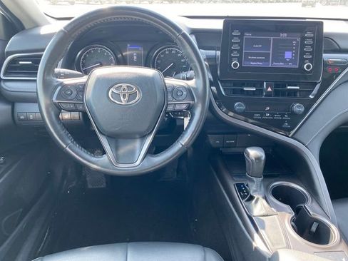Used 2023 Toyota Camry SE FWD image 6