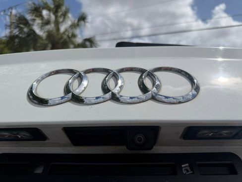 Used 2018 Audi Q7 3.0T Premium Plus w/ Premium Plus Package AWD/4WD image 26