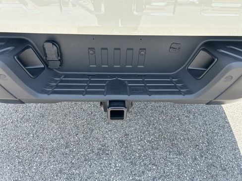 New 2025 Ford Ranger XLT w/ FX4 Off-Road Package image 15