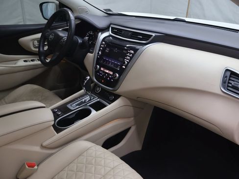 Used 2019 Nissan Murano Platinum w/ Cargo Package FWD image 10